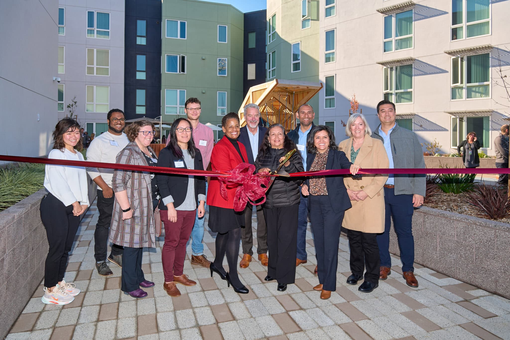 New affordable housing community opens in Oakland MidPen Housing
