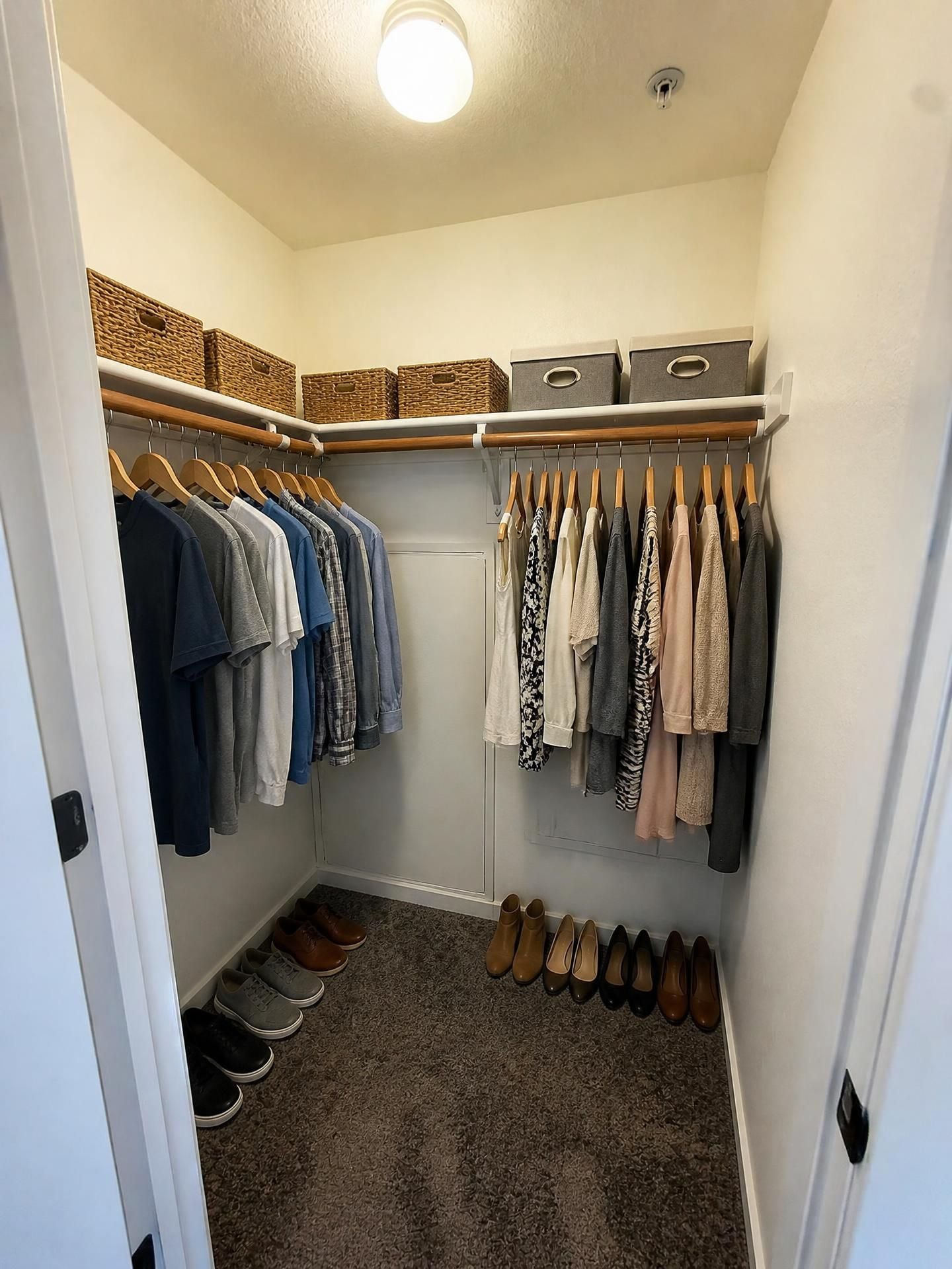 Walk-in Closet